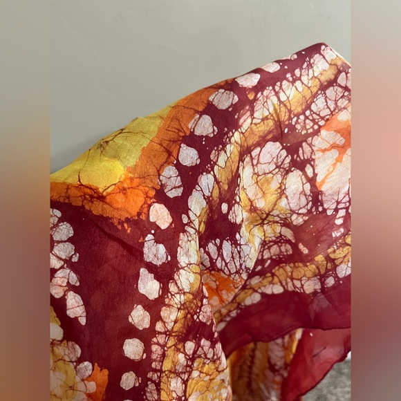 Vintage Lucky Brand 100% silk red and yellow paisley scarf - Picture 4 of 5